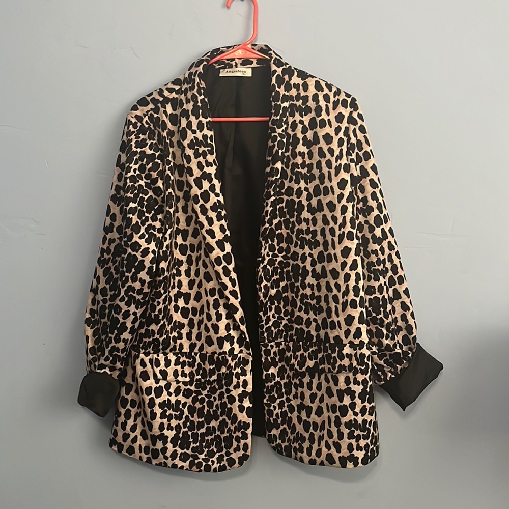 Black, white, pink print Blazer size XL